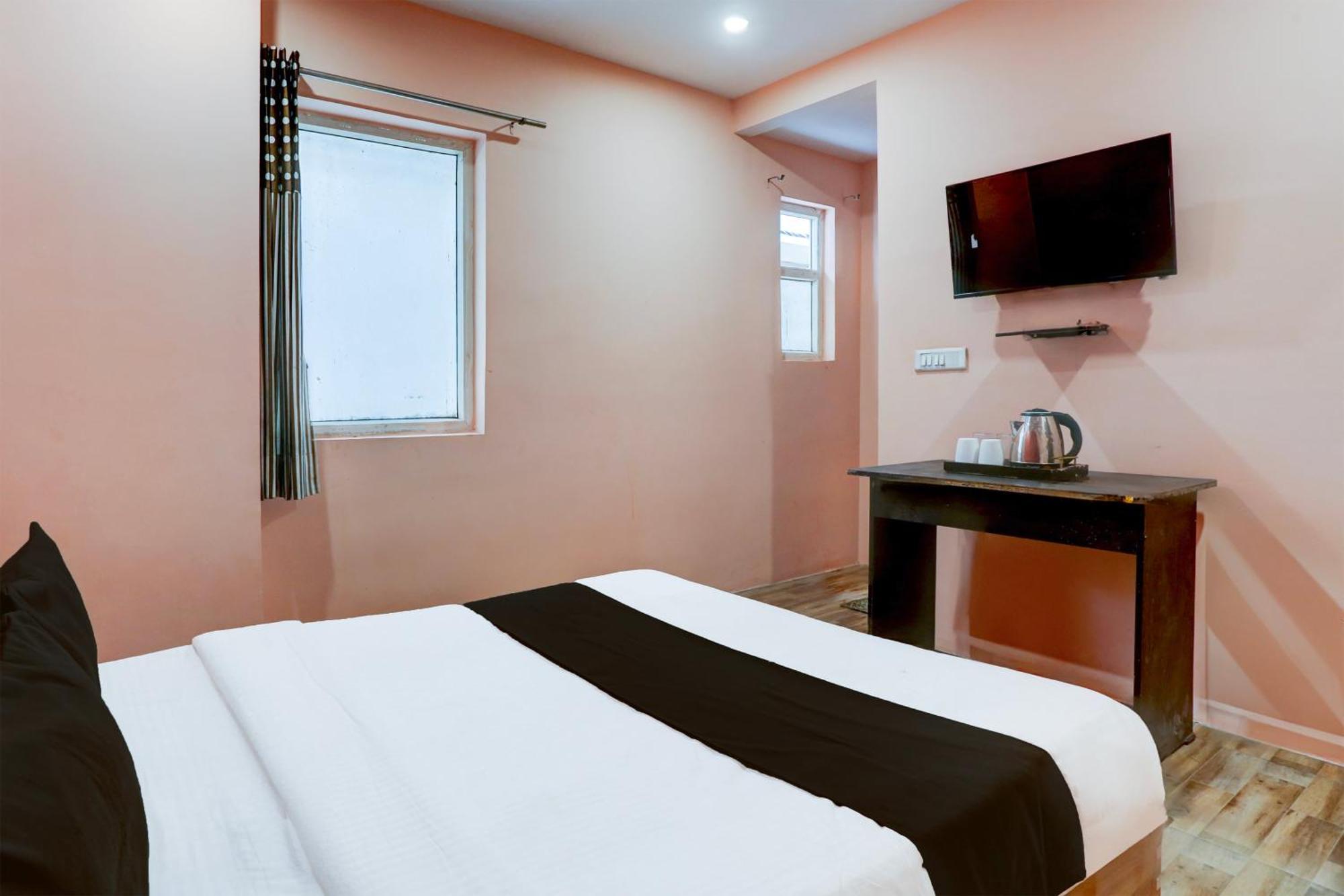 Super Hotel O S J Residency Dillí Exteriér fotografie