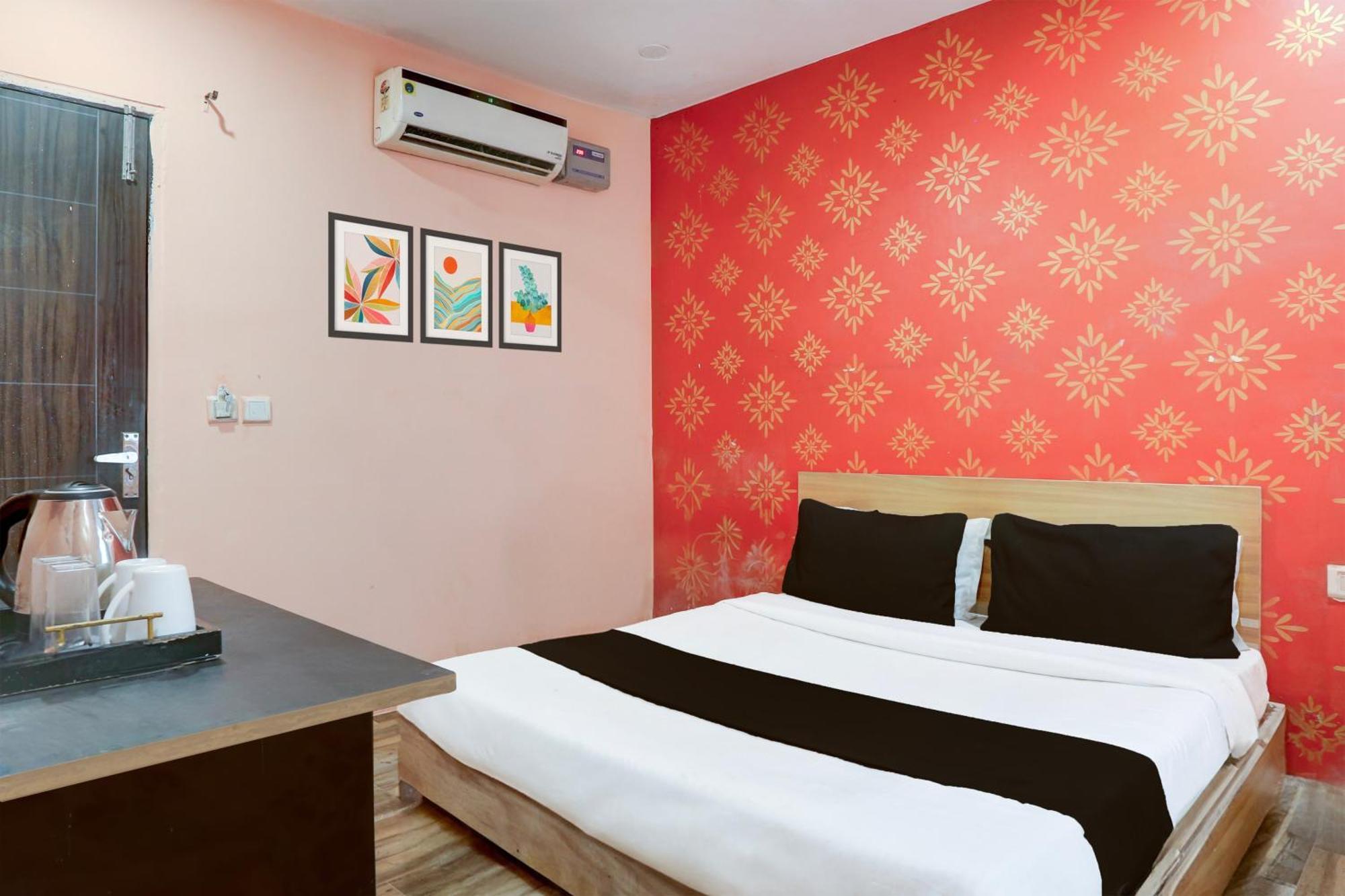 Super Hotel O S J Residency Dillí Exteriér fotografie
